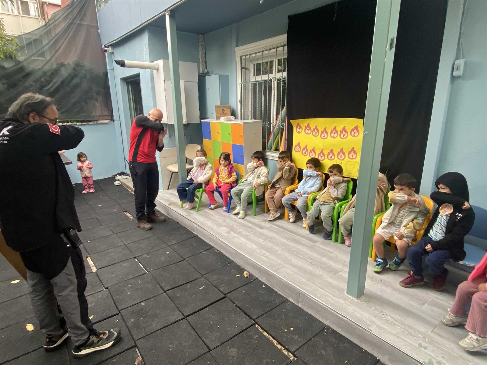 Çocuklarla Yangın Tatbikatı yangın eğitimi edep eğitim merkezi (2)