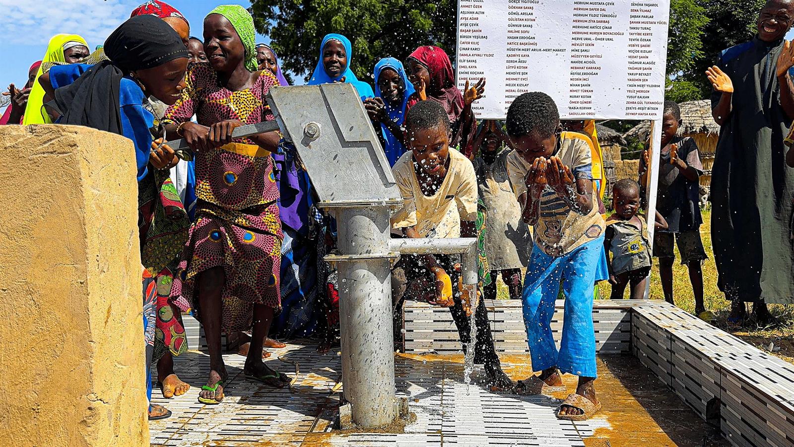 24. Etap Su Kuyuları Dualarla Açıldı nijer kuyu 24ü (2)-min-6-min