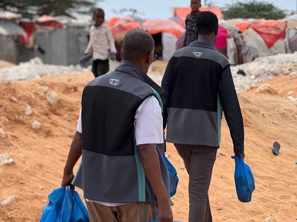 Somali'de Kurban Dağıtımı somali kurban (2)