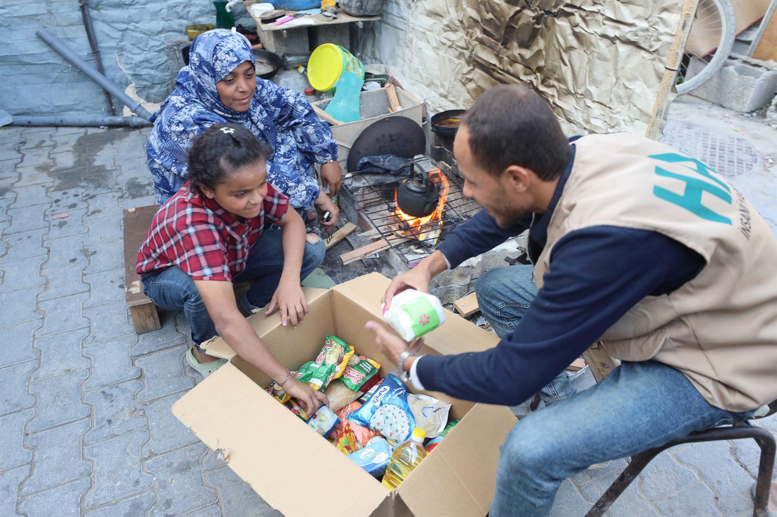 Gazze'de Kumanya Dağıtımı gazze kumanya (6)