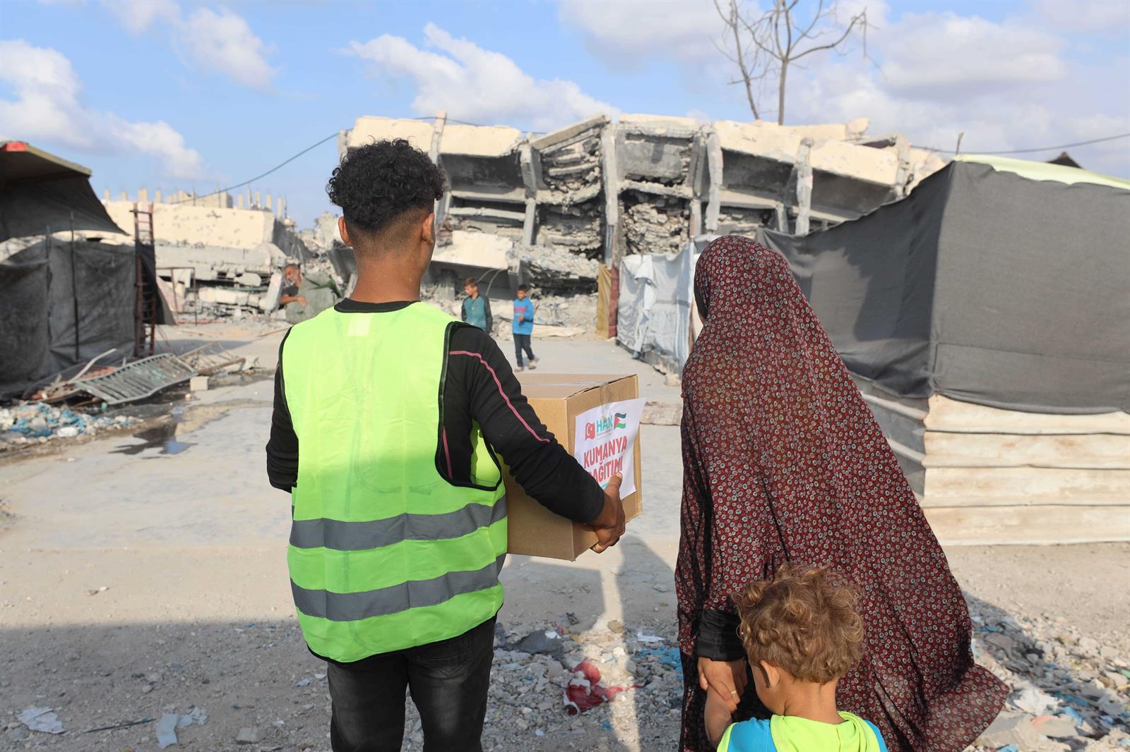 Gazze'de Kumanya Dağıtımı gazze kumanya (7)