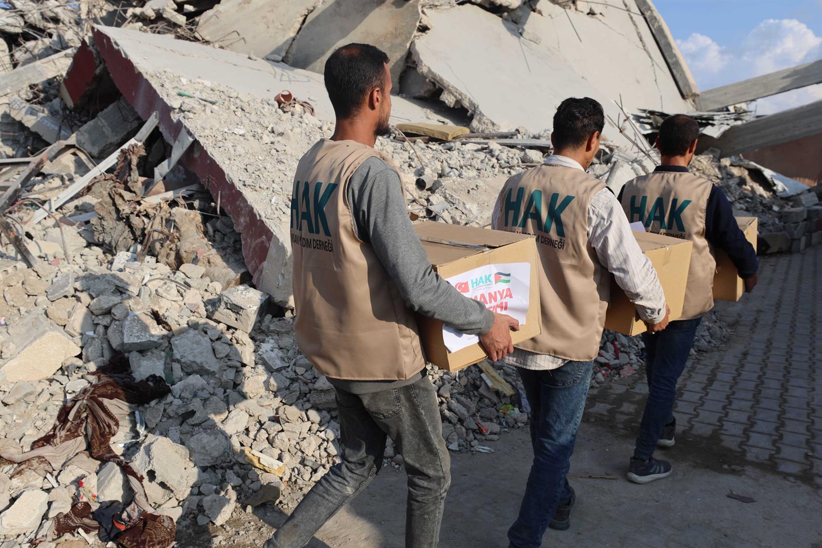 Gazze'de Kumanya Dağıtımı gazze kumanya (1)