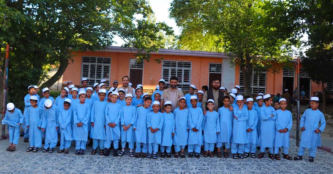 Afganistan'da Yetim Kardeşlerimizle Buluştuk 1